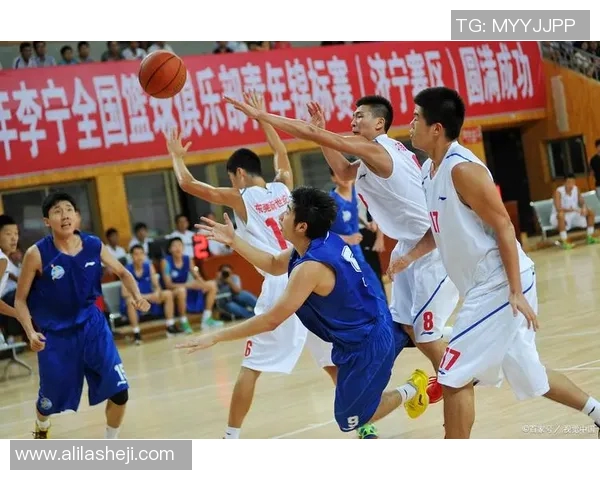 武汉篮球队的节奏揭秘：激情与技巧交织的篮球盛宴